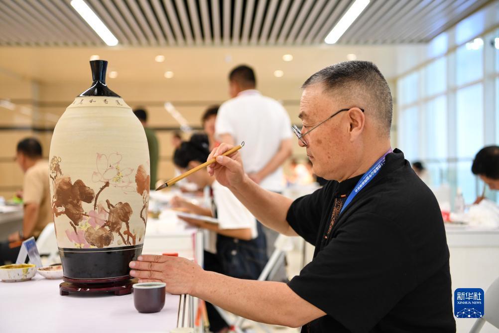 手机实玩送彩金的网站